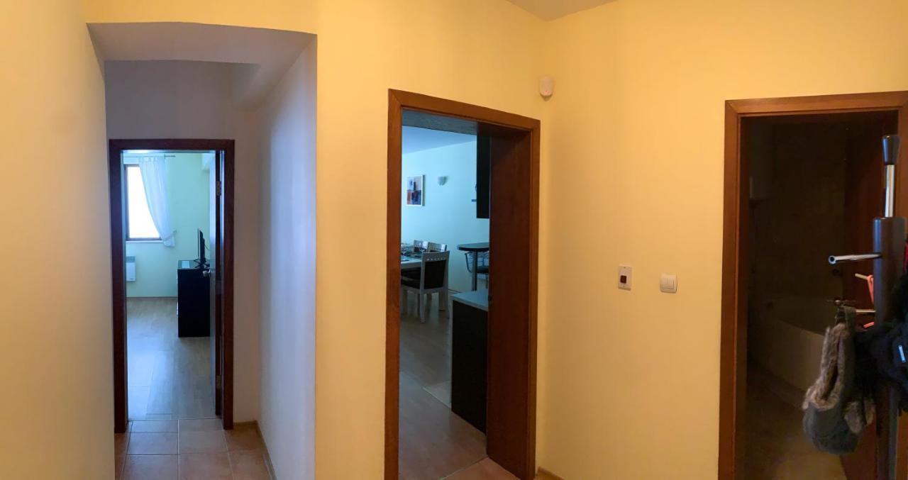 Ski Area 202 Apt, The Castle 1, ปอมโปโรโว ภายนอก รูปภาพ